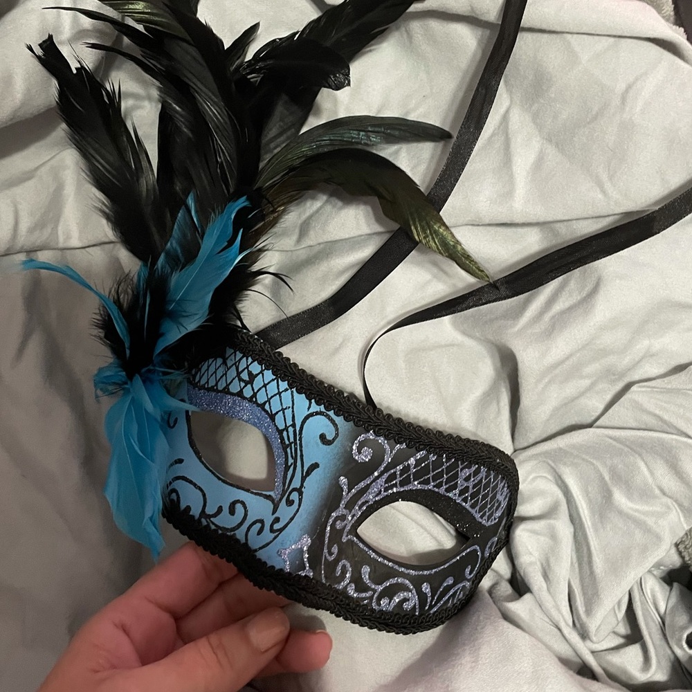 🖤💙 Masquerade Mask 💙🖤 - Picture 11 of 13